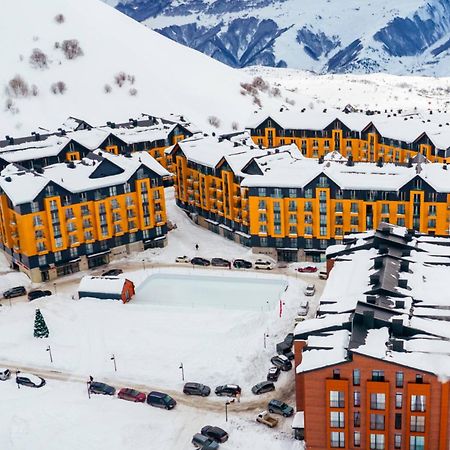 Redco Four Seasons In New Gudauri 302 Lägenhet Exteriör bild